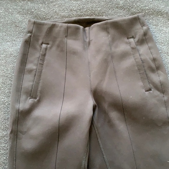 Here to There Hi-Rise Lululemon Crop - Picture 2 of 9